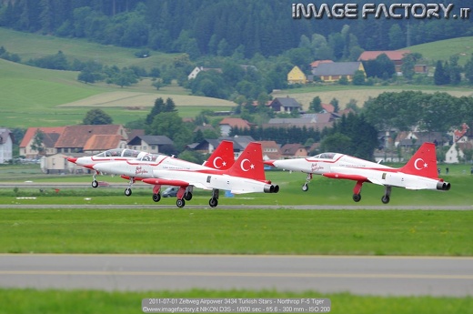 2011-07-01 Zeltweg Airpower 3434 Turkish Stars - Northrop F-5 Tiger